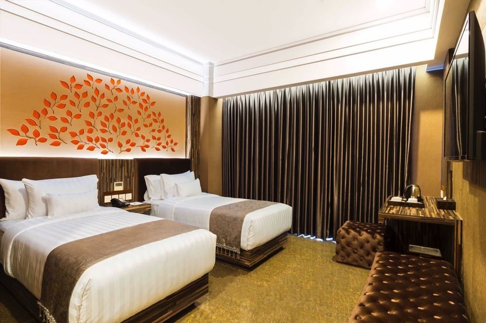 Kj Hotel Yogyakarta Exterior photo
